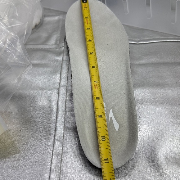 (E3) Brooks Addiction WLK Women's White Leather, Sneakers Size 10.5M D - Picture 12 of 12